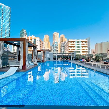 Fam Living - Marina Marvel - Studio Apartment With Breathtaking Views In Studio One Tower Dubai Eksteriør bilde