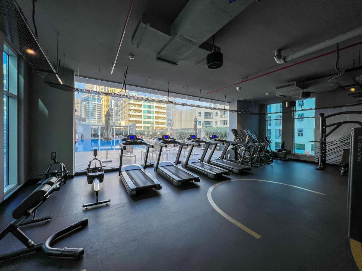 Fam Living - Marina Marvel - Studio Apartment With Breathtaking Views In Studio One Tower Dubai Eksteriør bilde