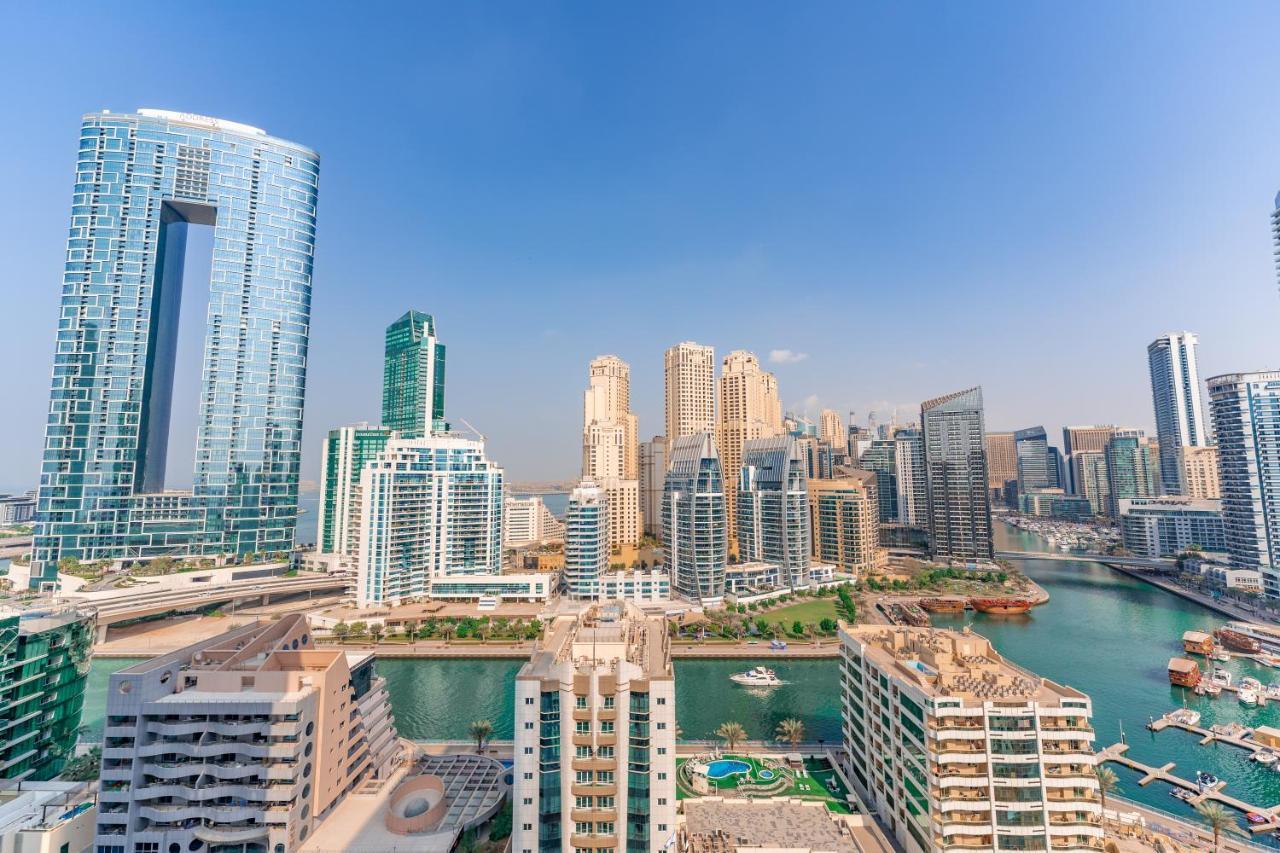 Fam Living - Marina Marvel - Studio Apartment With Breathtaking Views In Studio One Tower Dubai Eksteriør bilde